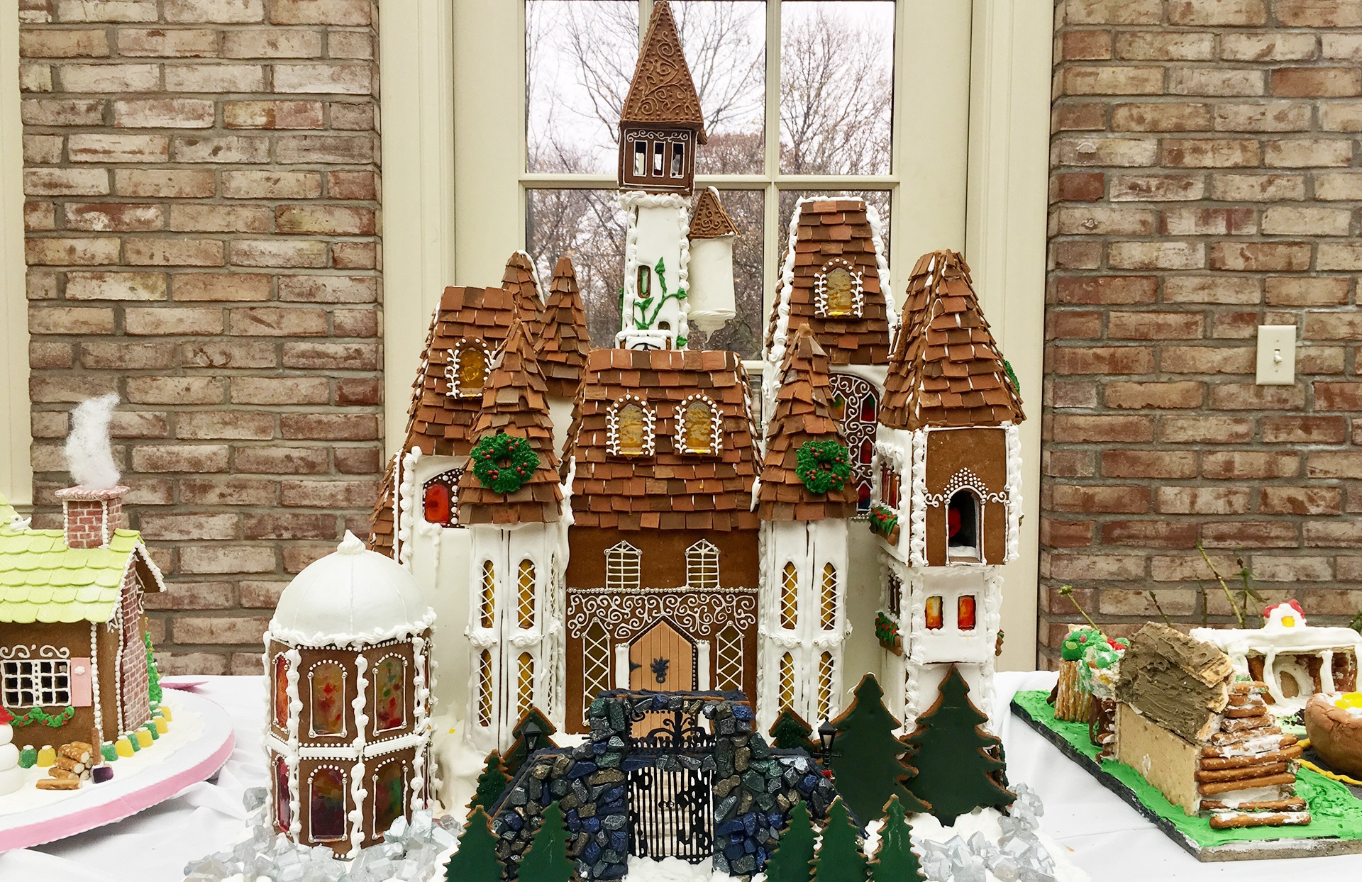 Eastman House Gingerbread Display 2024 Zelda Katrinka